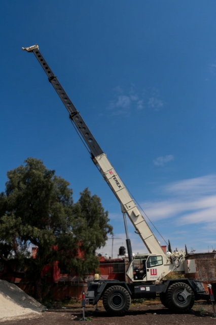 Grúa Terex RT450 para asesoría de equipo