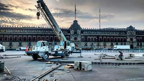 Grúa Terex T-340 montada sobre camión de 40 toneladas